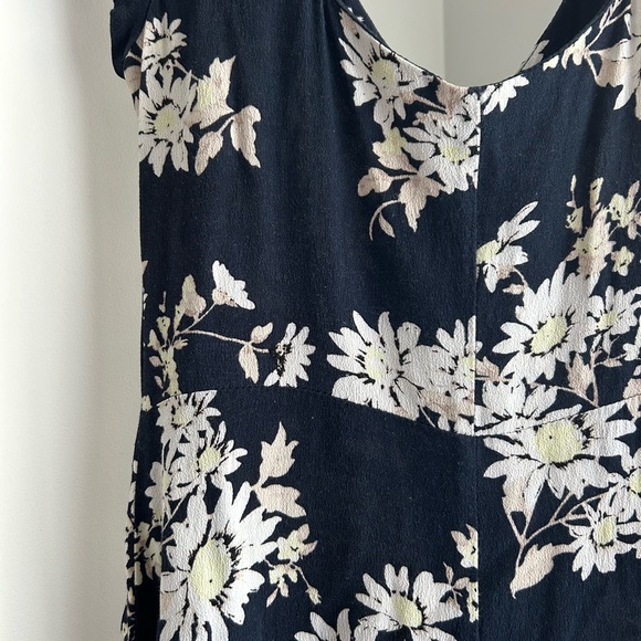 Le Chateau Navy/Floral Mini Dress - Picture 7 of 7